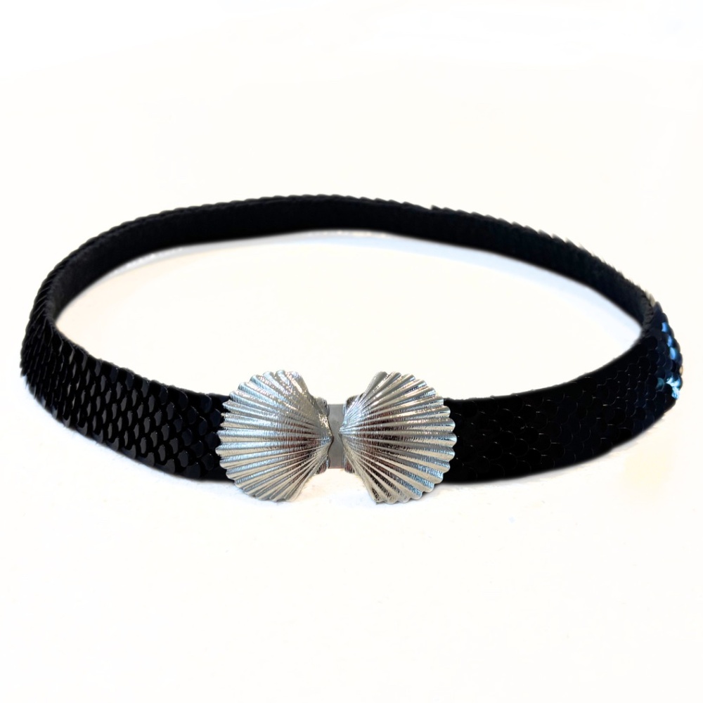 Vintage Black Stretch Belt with a Silver Shell Clasp One Size